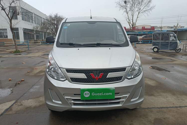 Used Wuling Rongguang V 2019 1.5L Van - Utility Model Front