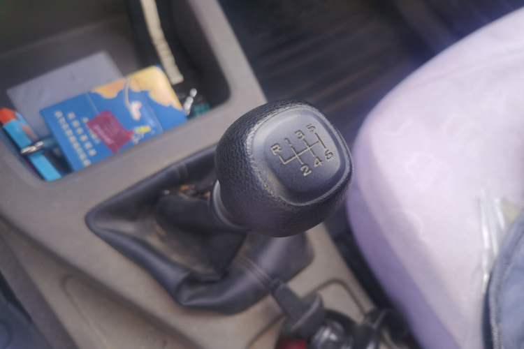 Used Wuling Rongguang V 2019 1.5L Practical Model China VI LAR Gear Lever