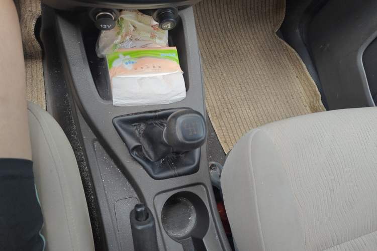 Used Wuling Rongguang V 2019 1.5L Standard Version China VI LAR Gear Lever