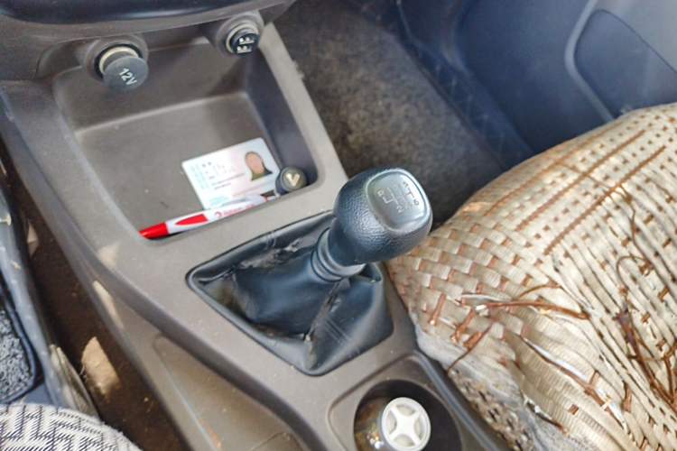 Used Wuling Rongguang V 2019 1.5L Standard Version China VI LAR Gear Lever