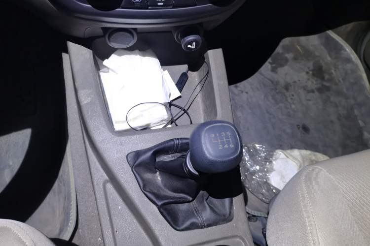 Used Wuling Rongguang V 2019 1.5L Practical Model China VI LAR Gear Lever