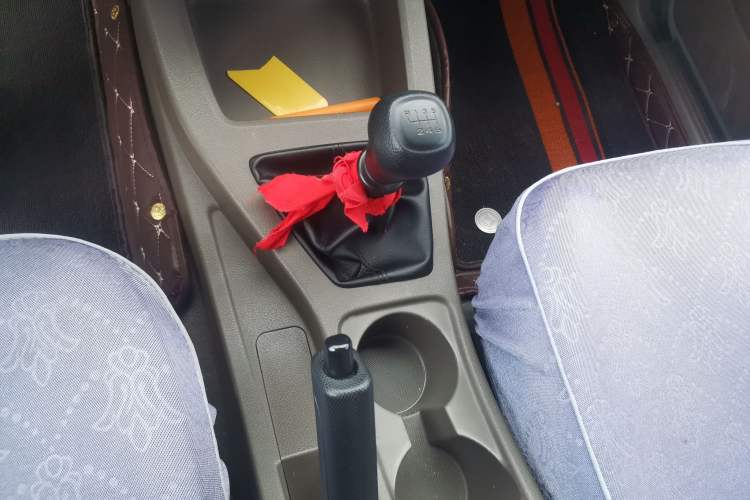 Used Wuling Rongguang V 2019 1.5L Window-Sealed Utility Model China VI LAR Gear Lever
