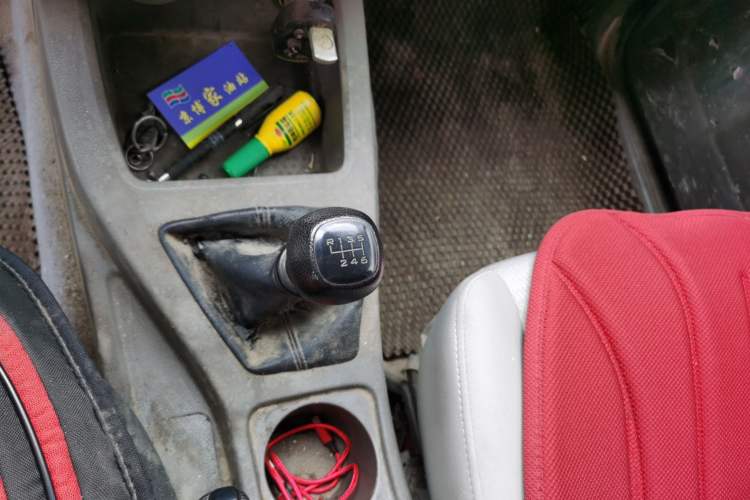 Used Wuling Rongguang V 2019 1.5L Window-Sealed Utility Model China VI LAR Gear Lever