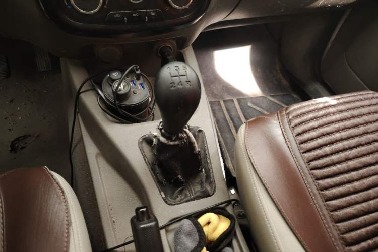 Used Wuling Rongguang V 2019 1.5L Van - Utility Model Gear Lever