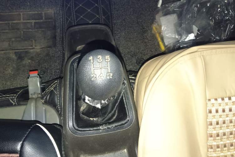Used Wuling Rongguang V 2019 1.2L Van Utility Model Gear Lever