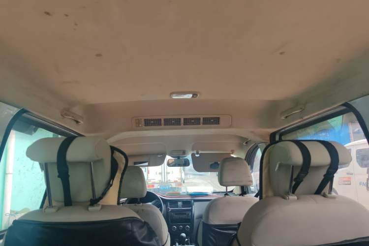 Used Wuling Rongguang V 2019 1.5L Standard Version China VI LAR Headliner