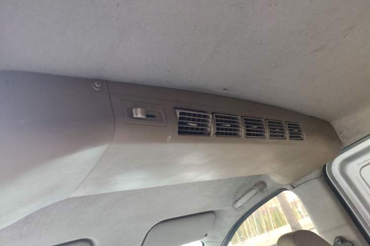 Used Wuling Rongguang V 2019 1.5L Van - Utility Model Headliner