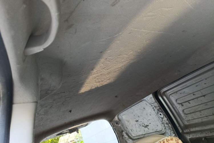 Used Wuling Rongguang V 2019 1.5L Window-Sealed Utility Model China VI LAR Headliner