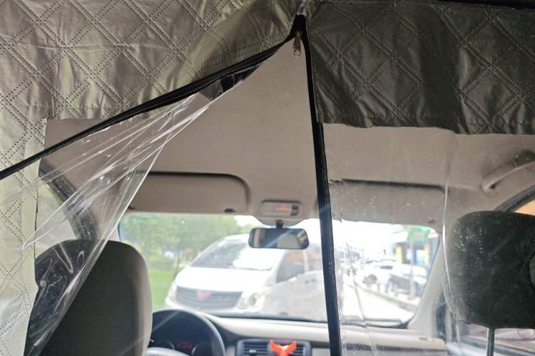 Used Wuling Rongguang V 2019 1.5L Window-Sealed Utility Model China VI LAR Headliner