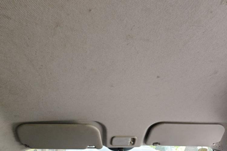 Used Wuling Rongguang V 2019 1.5L Practical Model China VI LAR Headliner