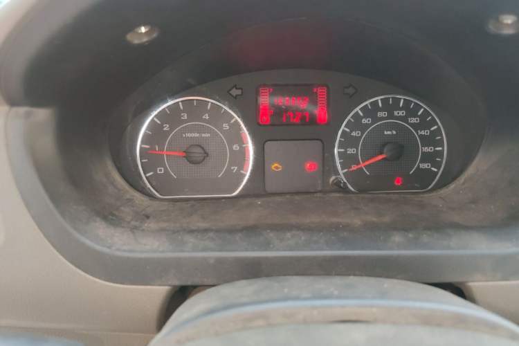 Used Wuling Rongguang V 2019 1.5L Window-Sealed Utility Model China VI LAR Instrument Cluster