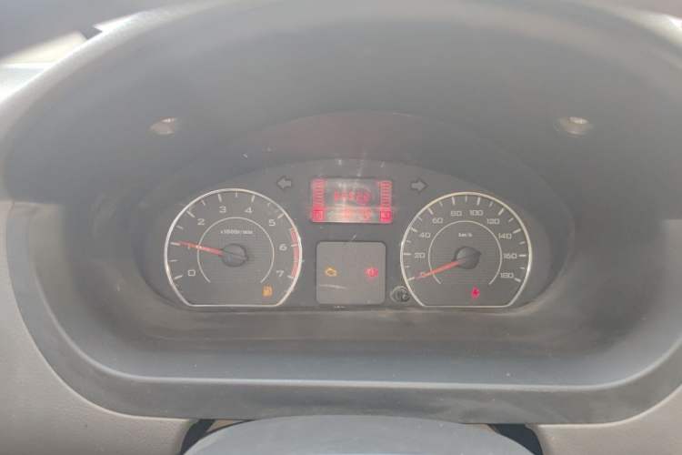 Used Wuling Rongguang V 2019 1.5L Window-Sealed Utility Model China VI LAR Instrument Cluster