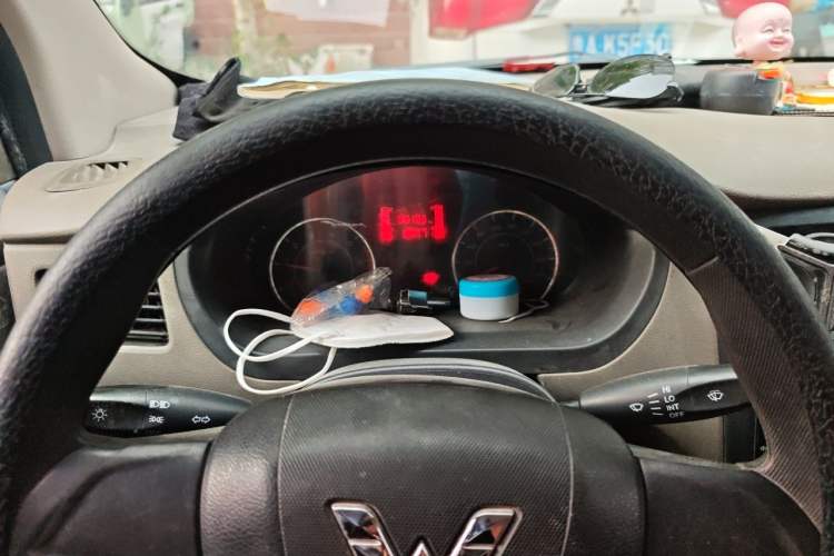 Used Wuling Rongguang V 2019 1.5L Practical Model China VI LAR Instrument Cluster