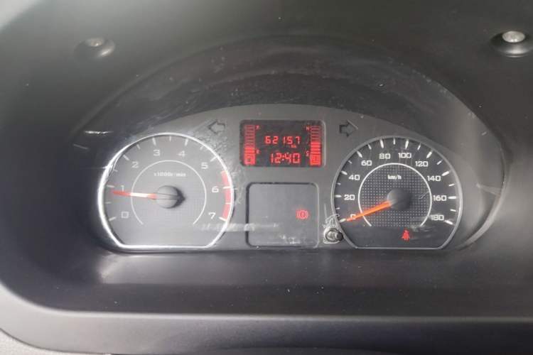 Used Wuling Rongguang V 2019 1.5L Window-Sealed Utility Model China VI LAR Instrument Cluster