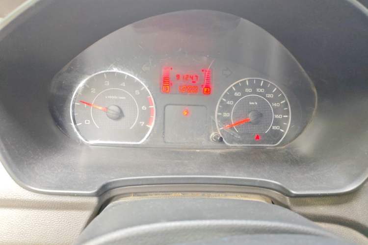 Used Wuling Rongguang V 2019 1.5L Standard Version China VI LAR Instrument Cluster