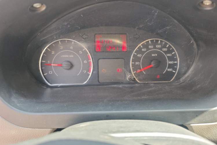 Used Wuling Rongguang V 2019 1.5L Practical Model China VI LAR Instrument Cluster