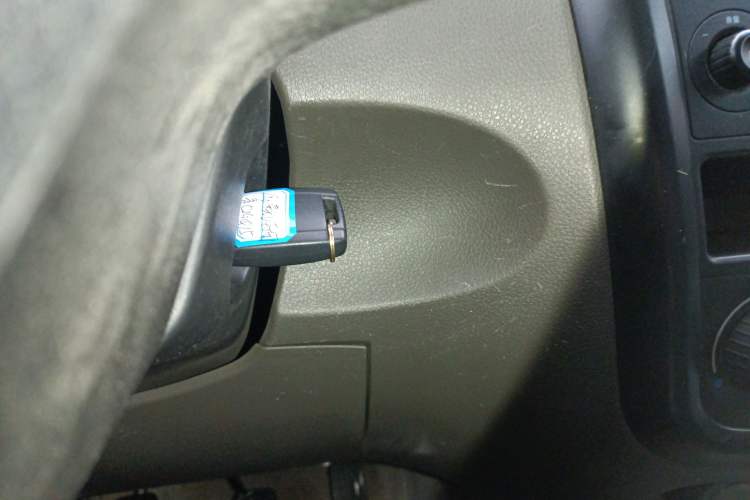 Used Wuling Rongguang V 2019 1.5L Van - Utility Model Interior 1