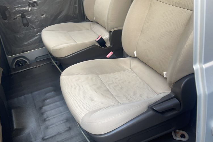 Used Wuling Rongguang V 2019 1.5L Standard Version China VI LAR Interior 4