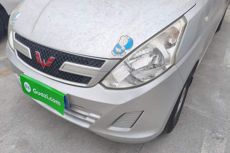 Used Wuling Rongguang V 2019 1.5L Practical Model China VI LAR Left Front Headlight