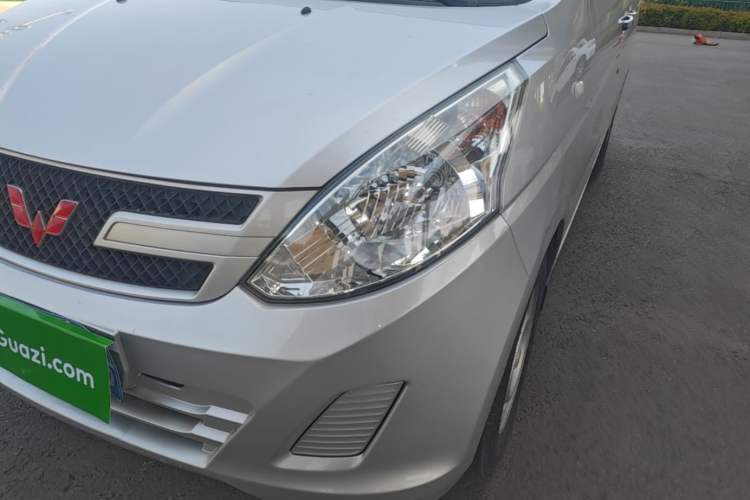 Used Wuling Rongguang V 2019 1.5L Window-Sealed Utility Model China VI LAR Left Front Headlight