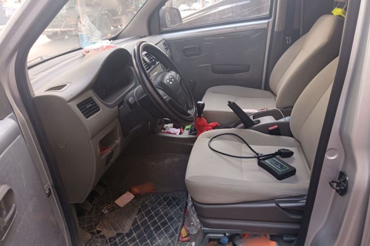 Used Wuling Rongguang V 2019 1.5L Window-Sealed Utility Model China VI LAR Left Front Seat