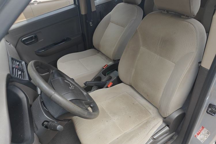 Used Wuling Rongguang V 2019 1.5L Standard Version China VI LAR Left Front Seat