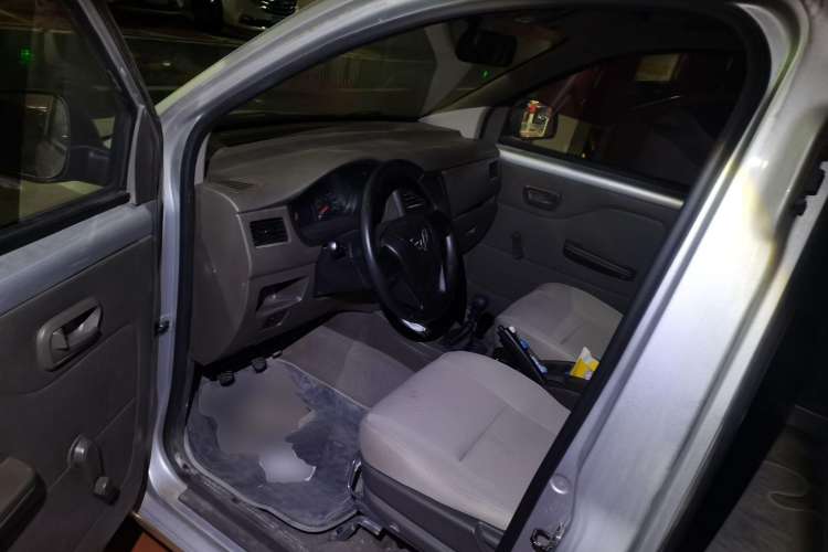 Used Wuling Rongguang V 2019 1.5L Practical Model China VI LAR Left Front Seat