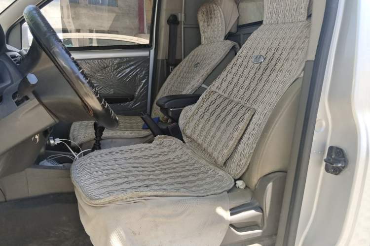 Used Wuling Rongguang V  Left Front Seat