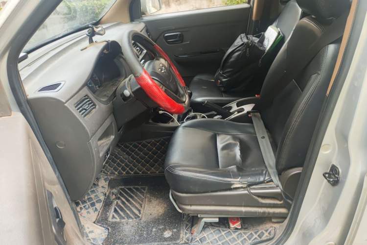 Used Wuling Rongguang V 2019 1.5L Standard Version China VI LAR Left Front Seat