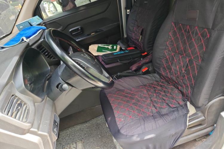 Used Wuling Rongguang V 2019 1.5L Standard Version China VI LAR Left Front Seat