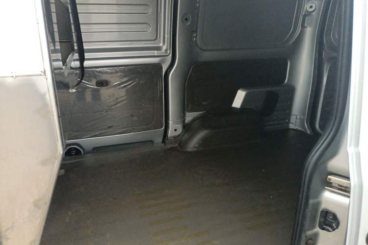 Used Wuling Rongguang V 2019 1.5L Van - Utility Model Left Rear Seat