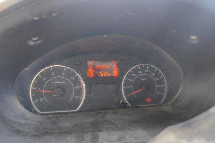 Used Wuling Rongguang V 2019 1.5L Window-Sealed Utility Model China VI LAR Odometer Close Up