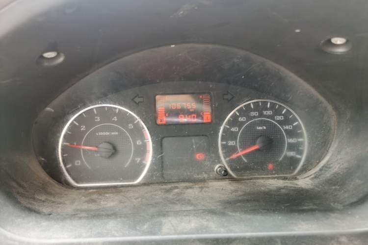 Used Wuling Rongguang V 2019 1.5L Window-Sealed Utility Model China VI LAR Odometer Close Up