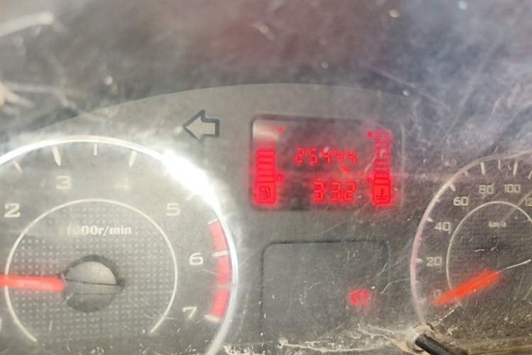 Used Wuling Rongguang V 2019 1.5L Window-Sealed Utility Model China VI LAR Odometer Close Up