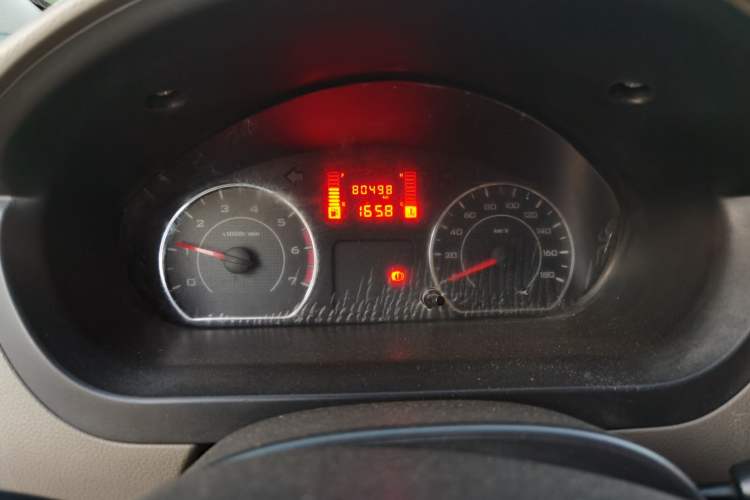 Used Wuling Rongguang V 2019 1.5L Practical Model China VI LAR Odometer Close Up