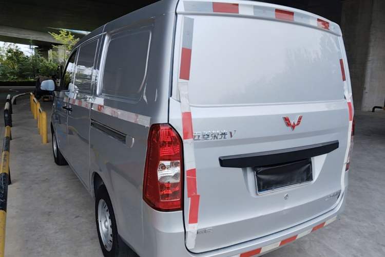 Used Wuling Rongguang V 2019 1.5L Window-Sealed Utility Model China VI LAR Rear Left 45 Deg