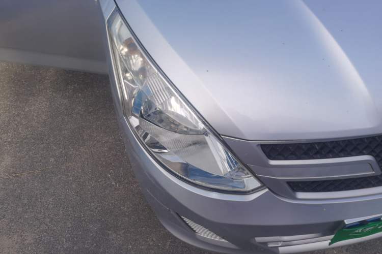 Used Wuling Rongguang V 2019 1.5L Practical Model China VI LAR Right Front Headlight