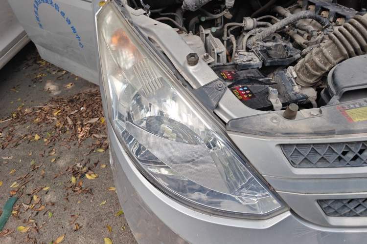 Used Wuling Rongguang V 2019 1.5L Van - Utility Model Right Front Headlight
