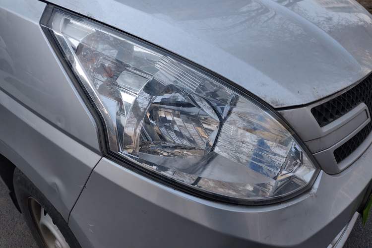 Used Wuling Rongguang V 2019 1.5L Van - Utility Model Right Front Headlight