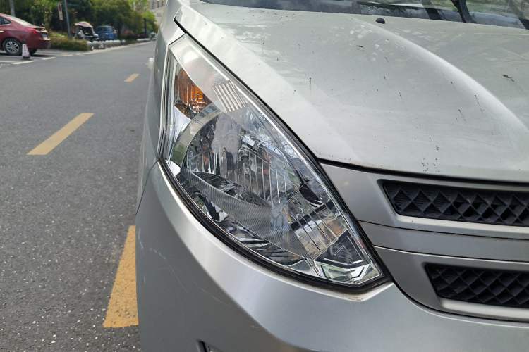 Used Wuling Rongguang V 2019 1.5L Van - Utility Model Right Front Headlight