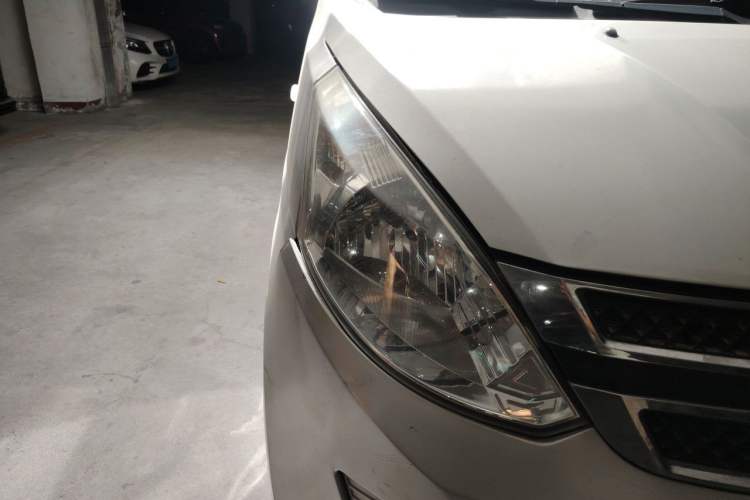 Used Wuling Rongguang V 2019 1.5L Van - Utility Model Right Front Headlight