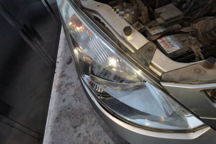 Used Wuling Rongguang V 2019 1.5L Practical Model China VI LAR Right Front Headlight
