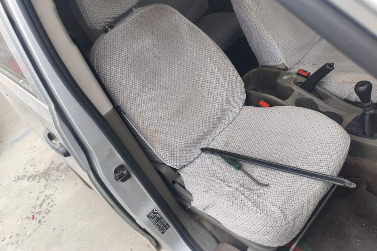 Used Wuling Rongguang V 2019 1.5L Practical Model China VI LAR Right Front Seat