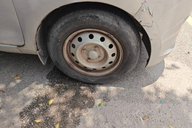 Used Wuling Rongguang V 2019 1.5L Van - Utility Model Right Front Wheel Hub