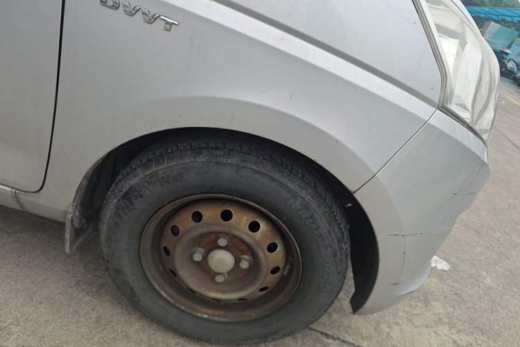Used Wuling Rongguang V 2019 1.5L Van - Utility Model Right Front Wheel Hub