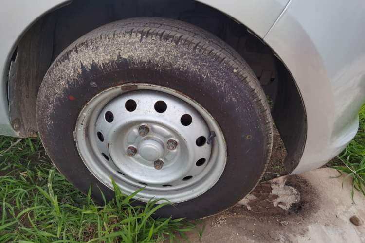 Used Wuling Rongguang V 2019 1.5L Practical Model China VI LAR Right Front Wheel Hub