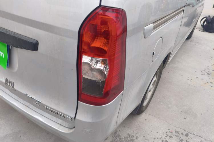 Used Wuling Rongguang V 2019 1.5L Practical Model China VI LAR Right Rear Taillight
