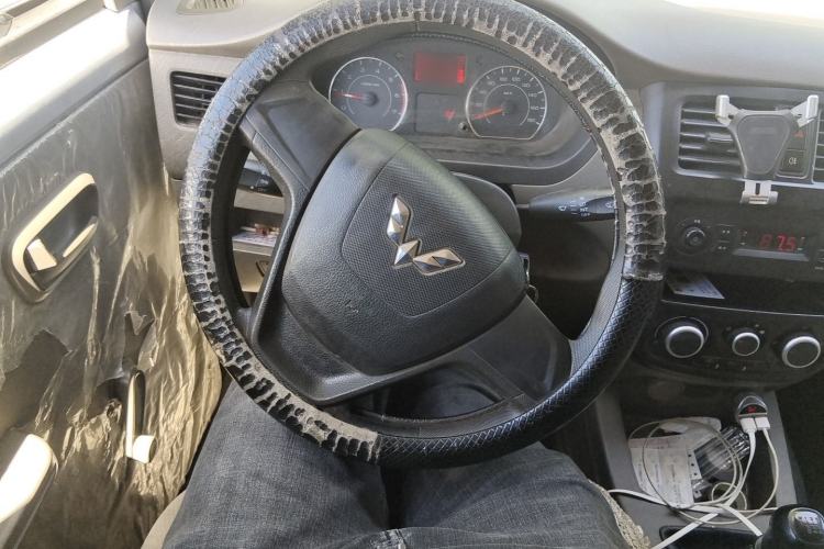 Used Wuling Rongguang V  Steering Wheel