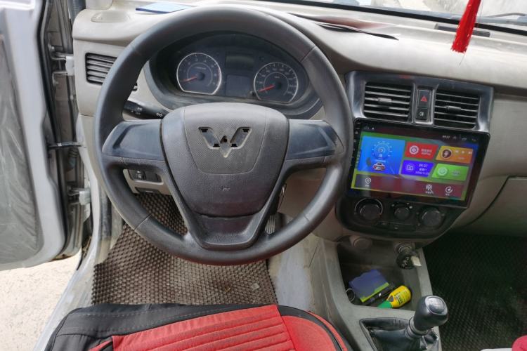 Used Wuling Rongguang V 2019 1.5L Window-Sealed Utility Model China VI LAR Steering Wheel