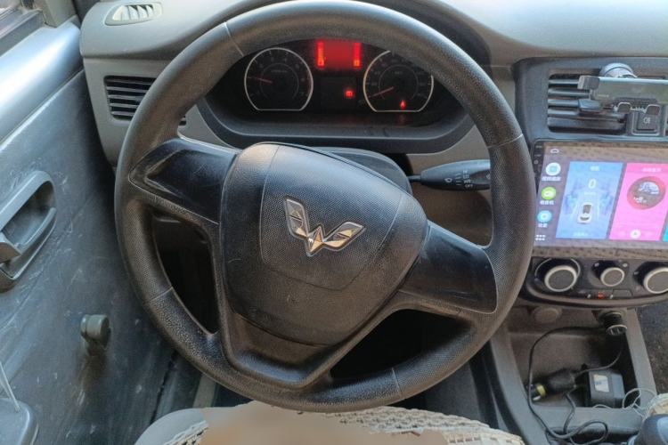 Used Wuling Rongguang V 2019 1.5L Window-Sealed Utility Model China VI LAR Steering Wheel